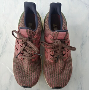 Women’s Adidas Ultra Boost 4.0 Running Shoes 8.5